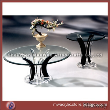 Roud black acrylic/plexglass table with round base